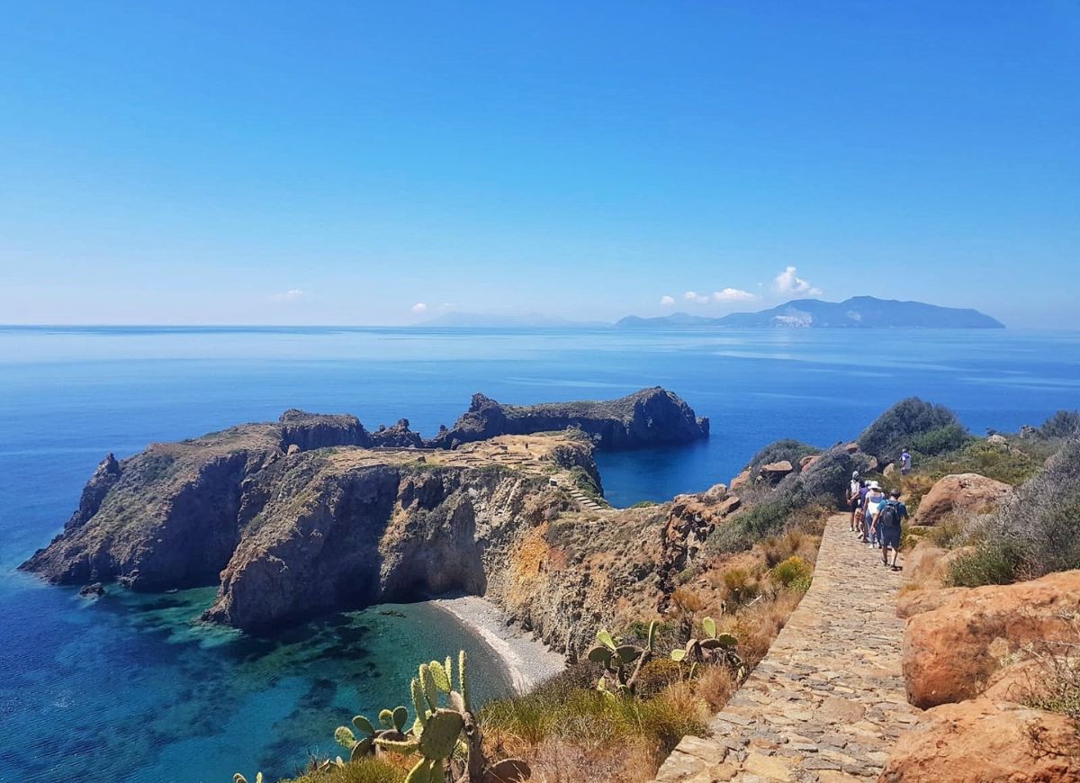 Tour Archeologico Isole Eolie